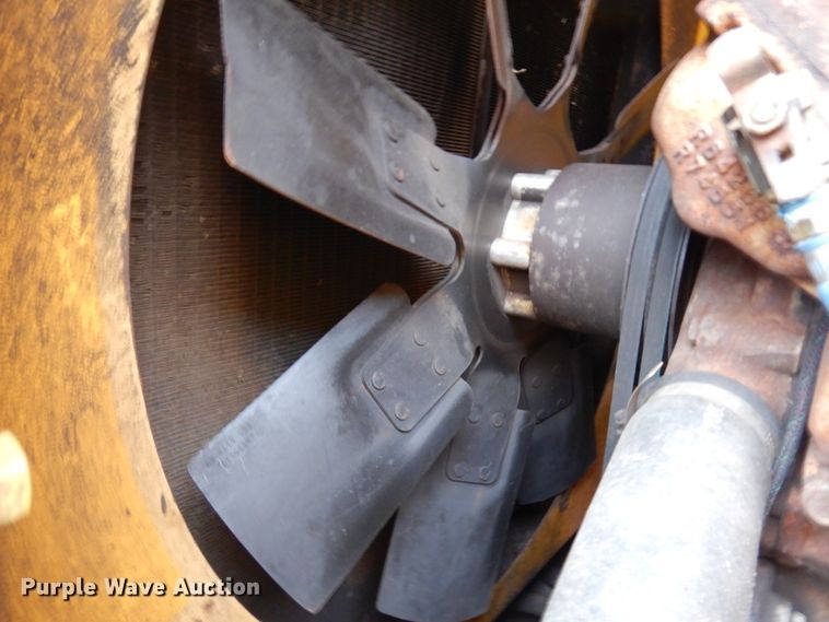 image for item IA9364 1989 John Deere 544E  wheel loader