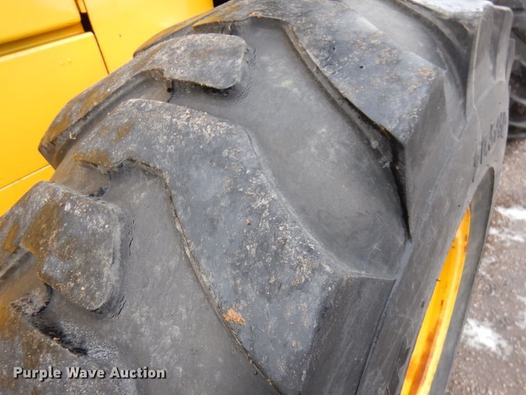 image for item IA9364 1989 John Deere 544E  wheel loader