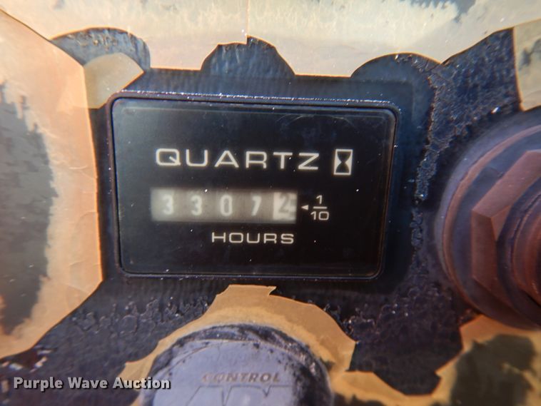 image for item IA9372 2004 JLG 400S  boom lift