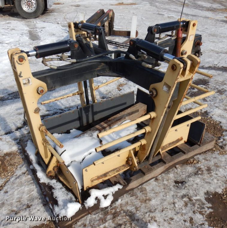 image for item IA9375 Tygard Claw grapple