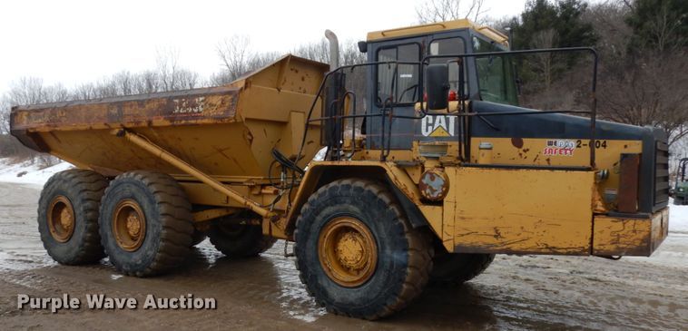 image for item IA9379 1995 Caterpillar D250E  haul truck