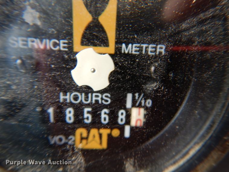 image for item IA9379 1995 Caterpillar D250E  haul truck