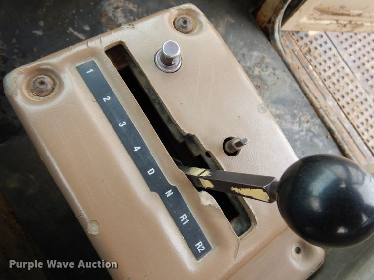 image for item IA9379 1995 Caterpillar D250E  haul truck