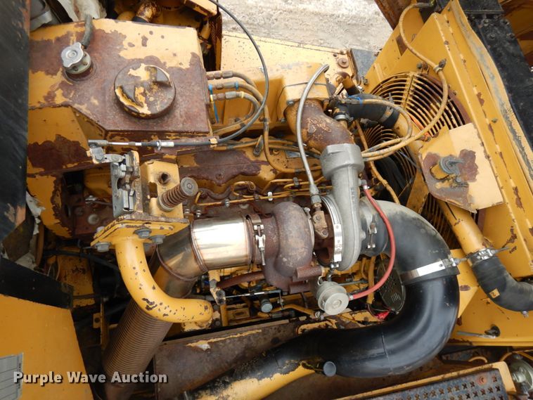 image for item IA9379 1995 Caterpillar D250E  haul truck