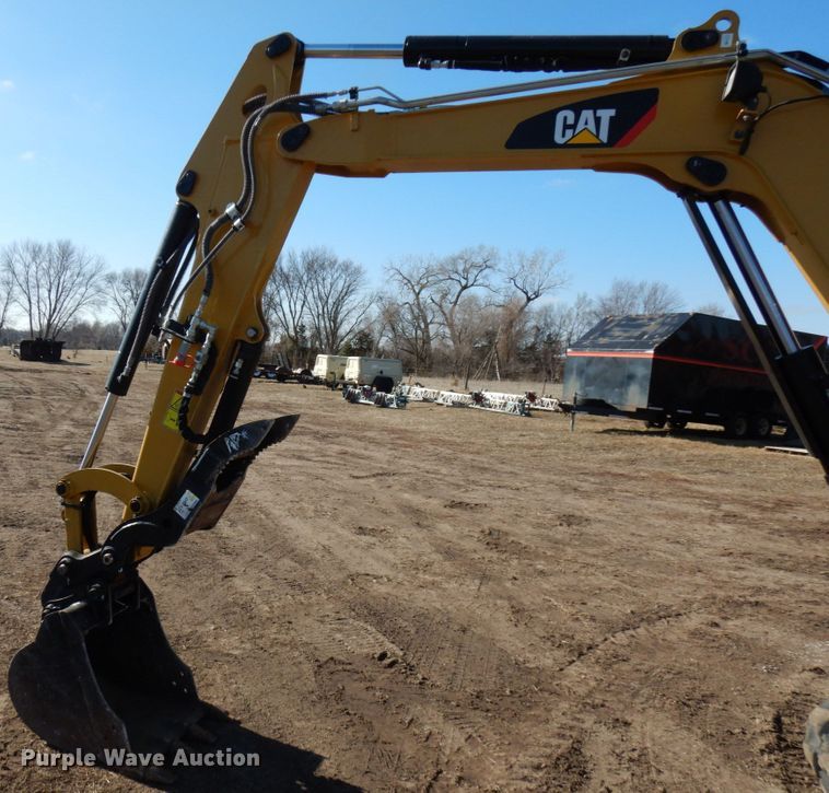 image for item IA9382 2018 Caterpillar 305E2  mini excavator