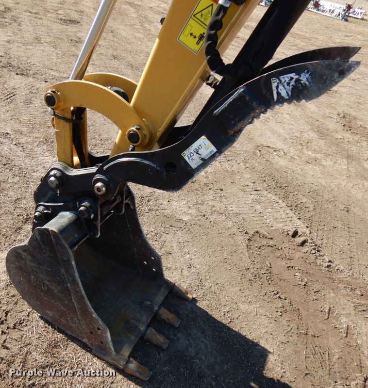 image for item IA9382 2018 Caterpillar 305E2  mini excavator