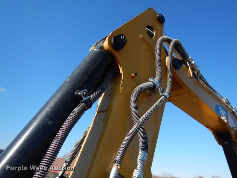 image for item IA9382 2018 Caterpillar 305E2  mini excavator