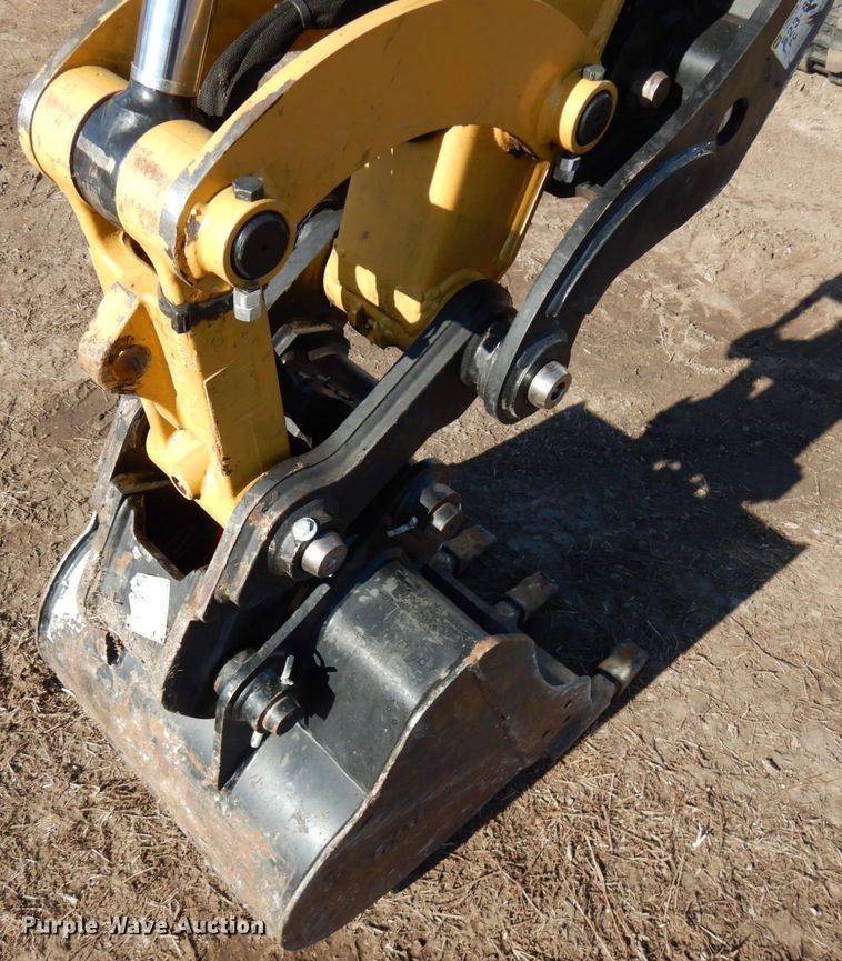 image for item IA9382 2018 Caterpillar 305E2  mini excavator