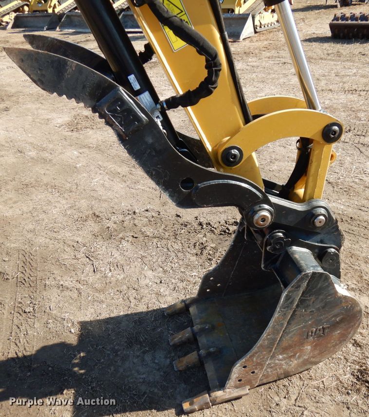 image for item IA9382 2018 Caterpillar 305E2  mini excavator