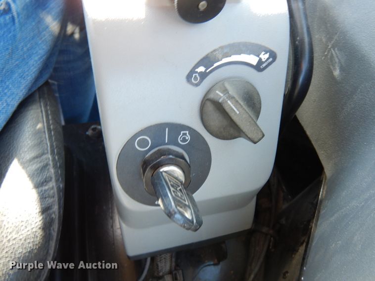 image for item IA9382 2018 Caterpillar 305E2  mini excavator