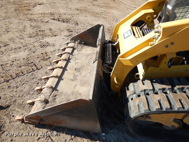 image for item IA9383 2015 Caterpillar 289D  tracked skid steer loader