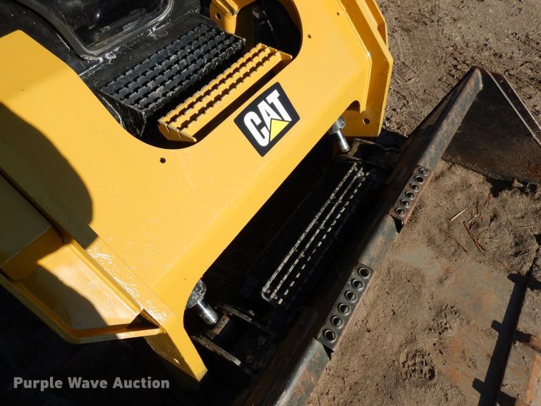 image for item IA9383 2015 Caterpillar 289D  tracked skid steer loader