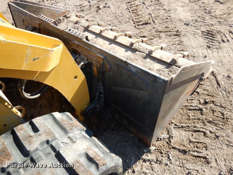 image for item IA9383 2015 Caterpillar 289D  tracked skid steer loader