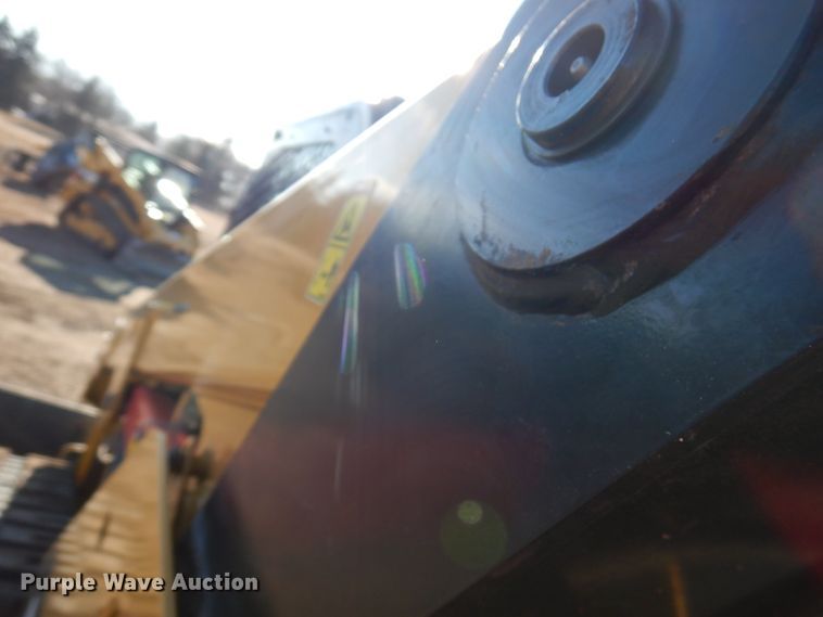 image for item IA9383 2015 Caterpillar 289D  tracked skid steer loader