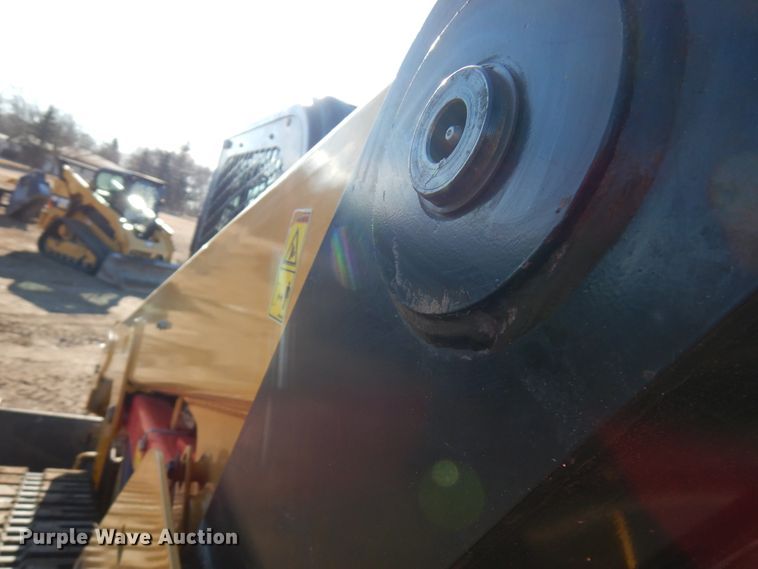 image for item IA9383 2015 Caterpillar 289D  tracked skid steer loader