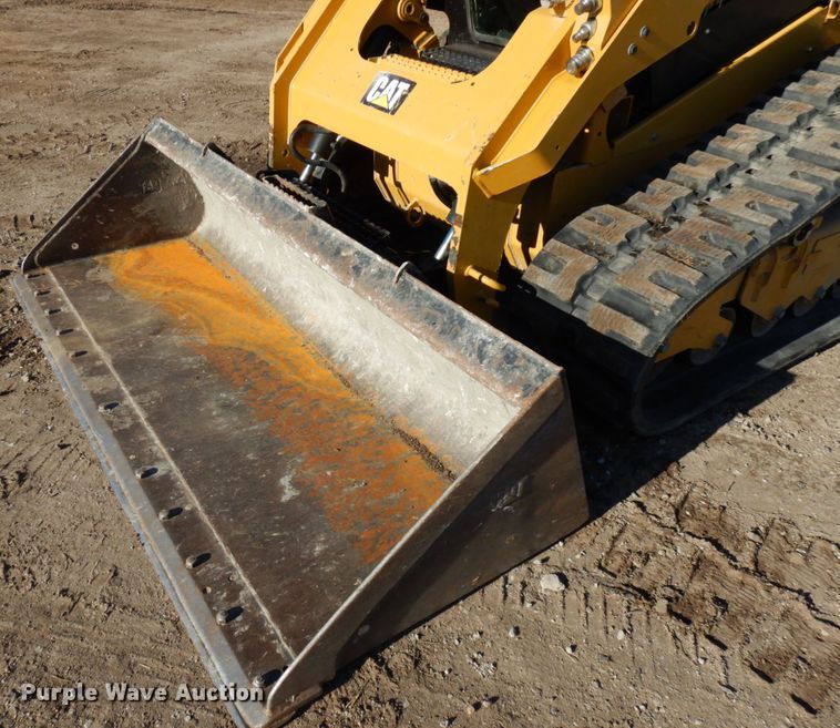 image for item IA9384 2017 Caterpillar 289D  tracked skid steer loader