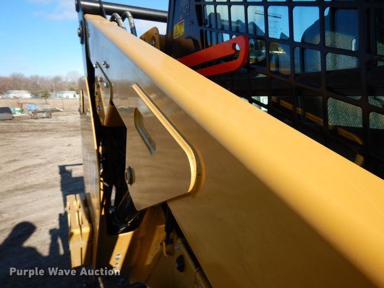 image for item IA9384 2017 Caterpillar 289D  tracked skid steer loader