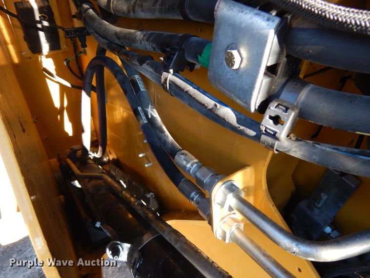 image for item IA9384 2017 Caterpillar 289D  tracked skid steer loader