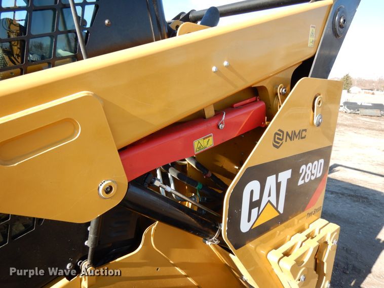 image for item IA9384 2017 Caterpillar 289D  tracked skid steer loader