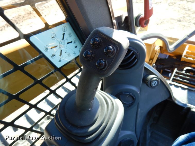 image for item IA9384 2017 Caterpillar 289D  tracked skid steer loader