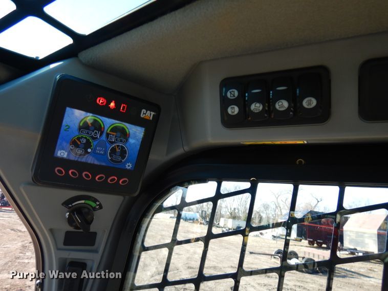 image for item IA9384 2017 Caterpillar 289D  tracked skid steer loader