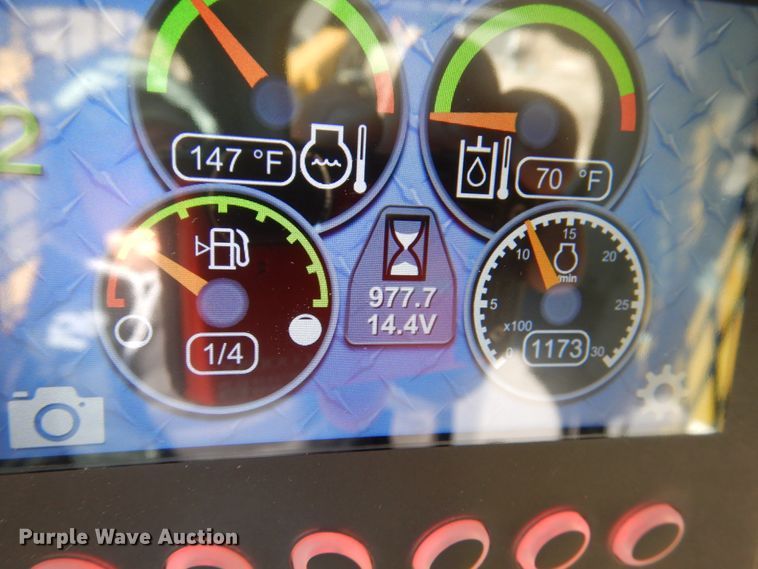 image for item IA9384 2017 Caterpillar 289D  tracked skid steer loader