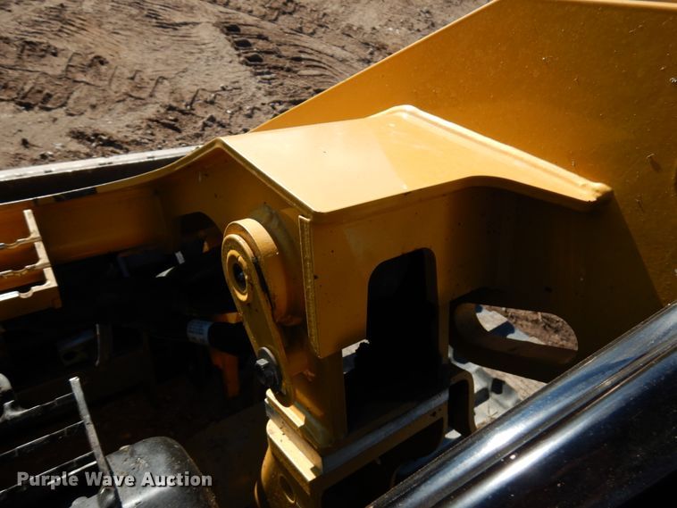 image for item IA9384 2017 Caterpillar 289D  tracked skid steer loader