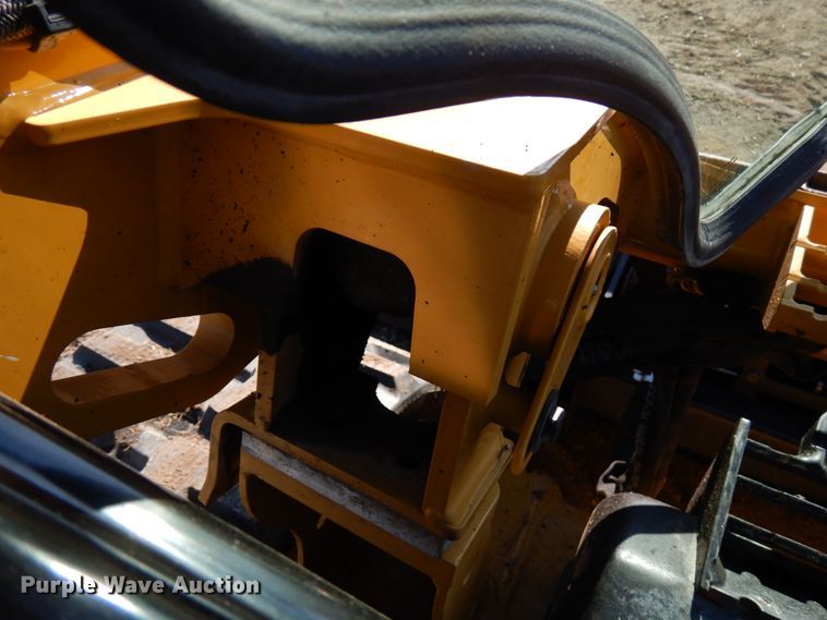 image for item IA9384 2017 Caterpillar 289D  tracked skid steer loader