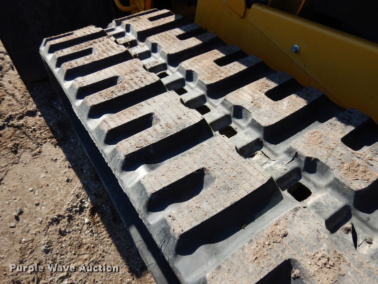 image for item IA9384 2017 Caterpillar 289D  tracked skid steer loader