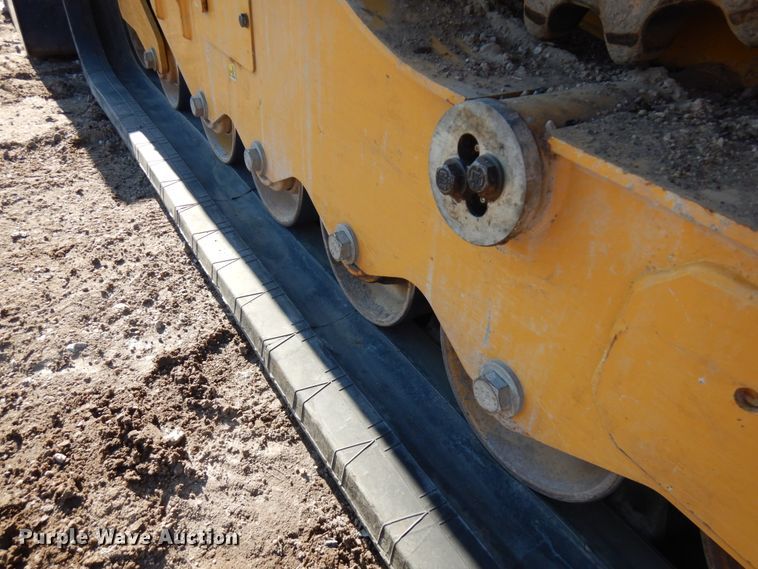 image for item IA9384 2017 Caterpillar 289D  tracked skid steer loader