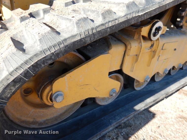 image for item IA9384 2017 Caterpillar 289D  tracked skid steer loader