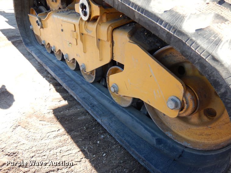 image for item IA9384 2017 Caterpillar 289D  tracked skid steer loader