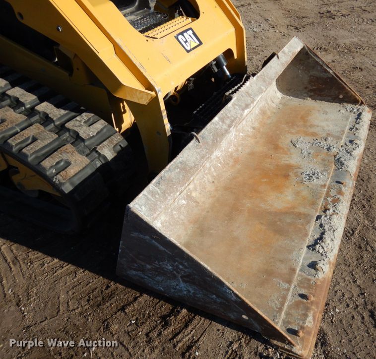 image for item IA9385 2017 Caterpillar 289D  tracked skid steer loader