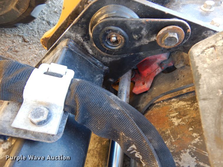 image for item IA9385 2017 Caterpillar 289D  tracked skid steer loader