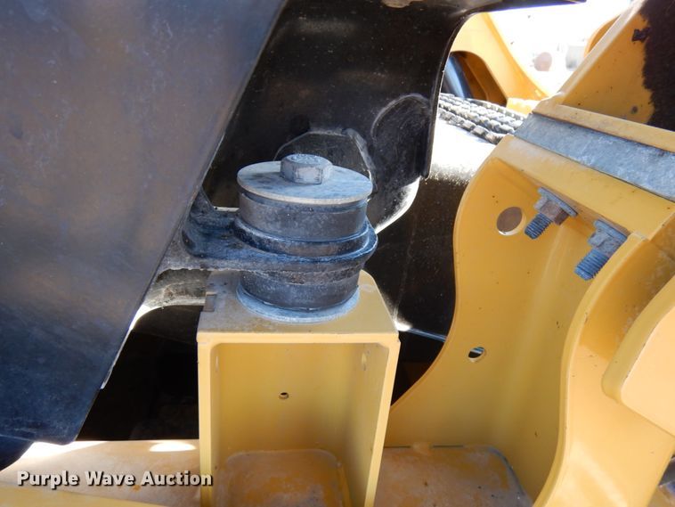 image for item IA9385 2017 Caterpillar 289D  tracked skid steer loader