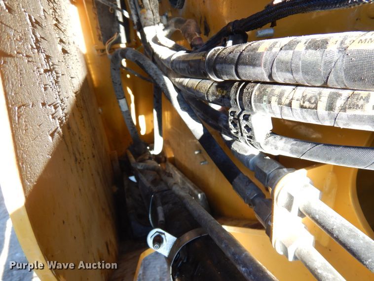 image for item IA9385 2017 Caterpillar 289D  tracked skid steer loader