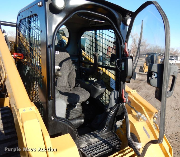 image for item IA9385 2017 Caterpillar 289D  tracked skid steer loader