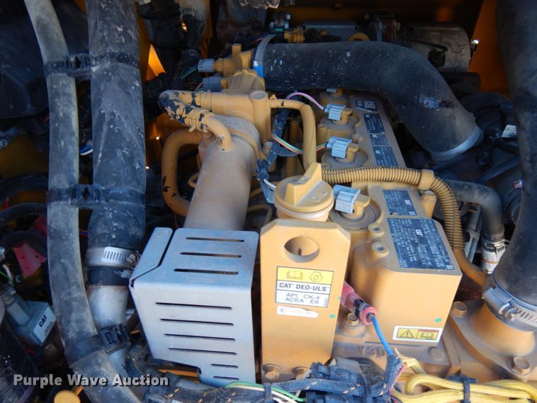 image for item IA9385 2017 Caterpillar 289D  tracked skid steer loader