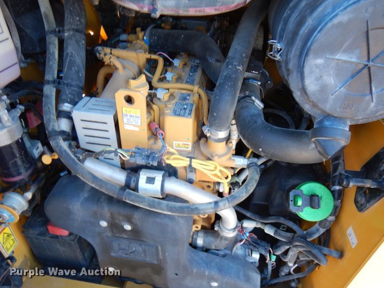 image for item IA9385 2017 Caterpillar 289D  tracked skid steer loader