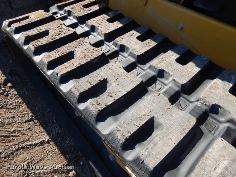 image for item IA9385 2017 Caterpillar 289D  tracked skid steer loader