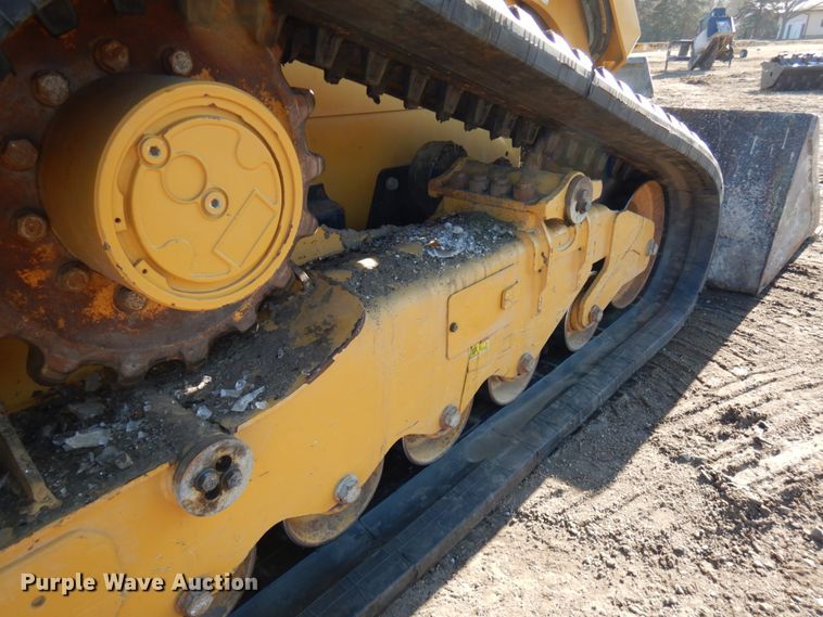 image for item IA9385 2017 Caterpillar 289D  tracked skid steer loader