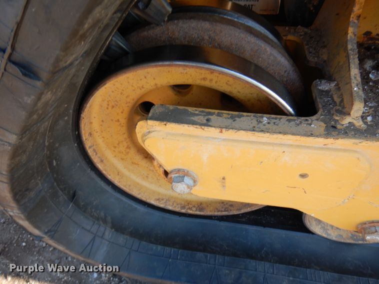 image for item IA9385 2017 Caterpillar 289D  tracked skid steer loader