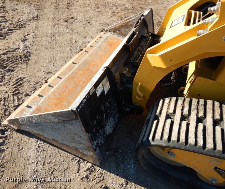 image for item IA9386 2019 Caterpillar 289D  tracked skid steer loader