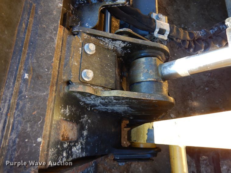 image for item IA9386 2019 Caterpillar 289D  tracked skid steer loader