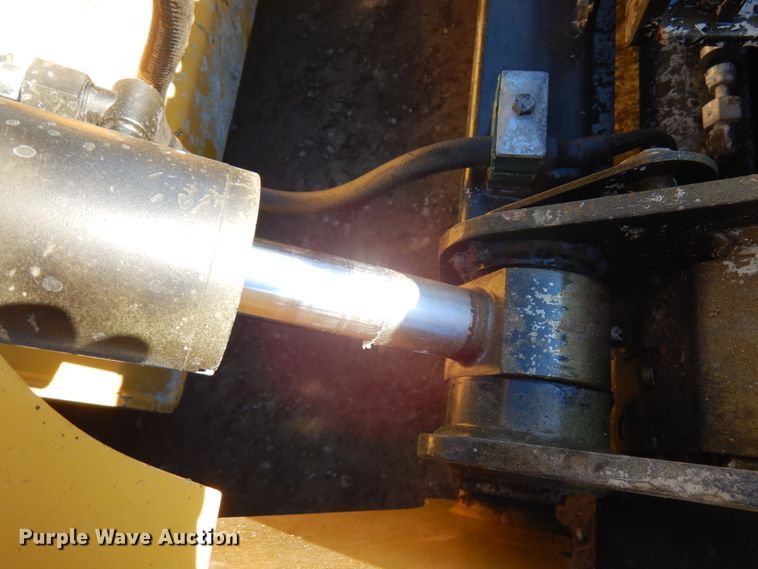 image for item IA9386 2019 Caterpillar 289D  tracked skid steer loader