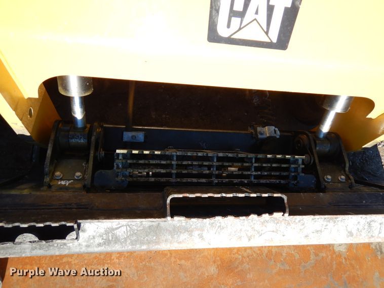 image for item IA9386 2019 Caterpillar 289D  tracked skid steer loader
