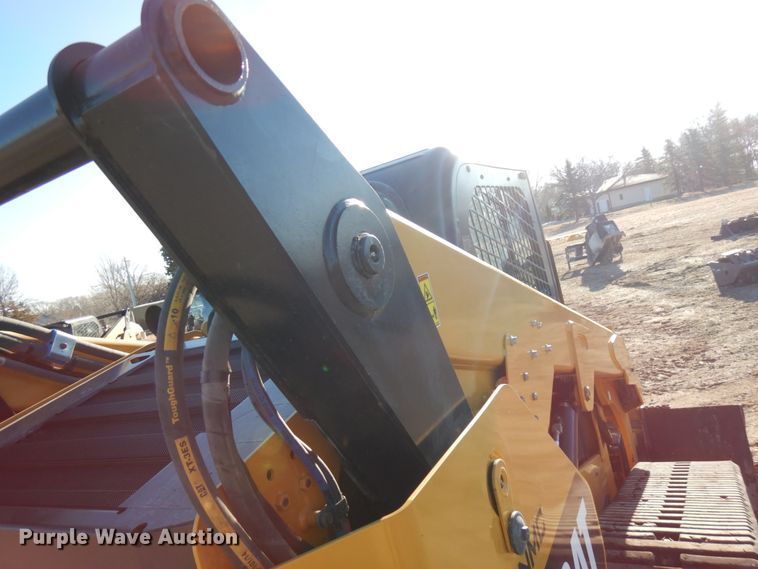 image for item IA9386 2019 Caterpillar 289D  tracked skid steer loader