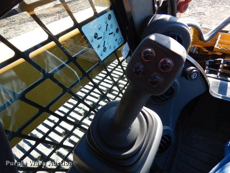 image for item IA9386 2019 Caterpillar 289D  tracked skid steer loader