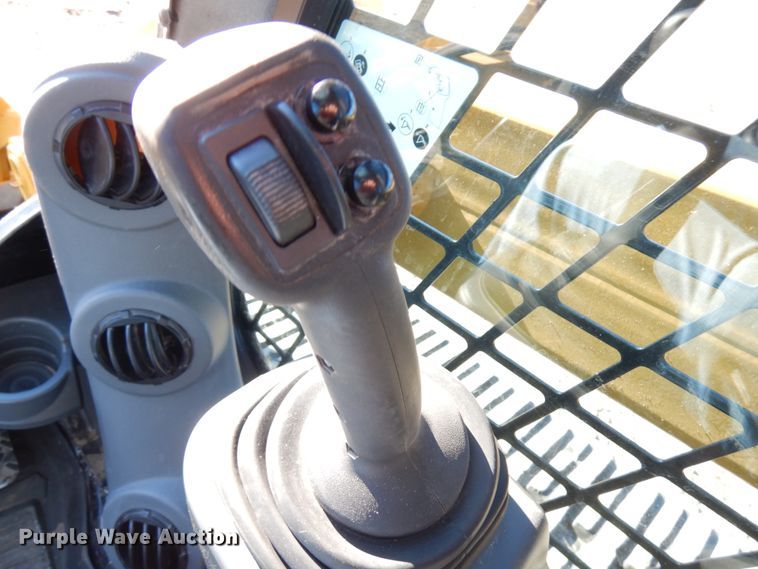 image for item IA9386 2019 Caterpillar 289D  tracked skid steer loader