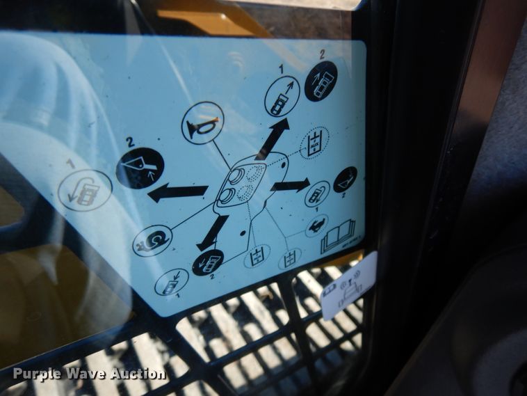 image for item IA9386 2019 Caterpillar 289D  tracked skid steer loader